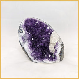 AME245 Amethyst Stand-up, Polished Edge