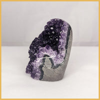 AME273 Amethyst Stand-up, Polished Edge