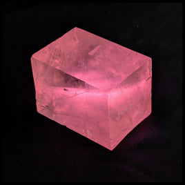 CAL106 Fluorescent Calcite