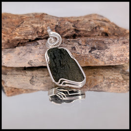 FAS333JD Moldavite Pendant