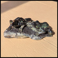 SFR101 Serpentine Frog Carving