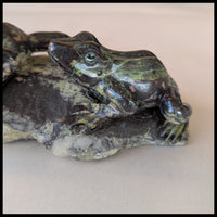 SFR101 Serpentine Frog Carving