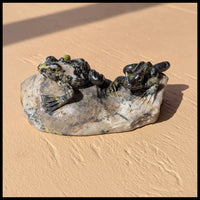 SFR103 Serpentine Frog Carving