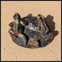 SFR109 Serpentine Frog Carving