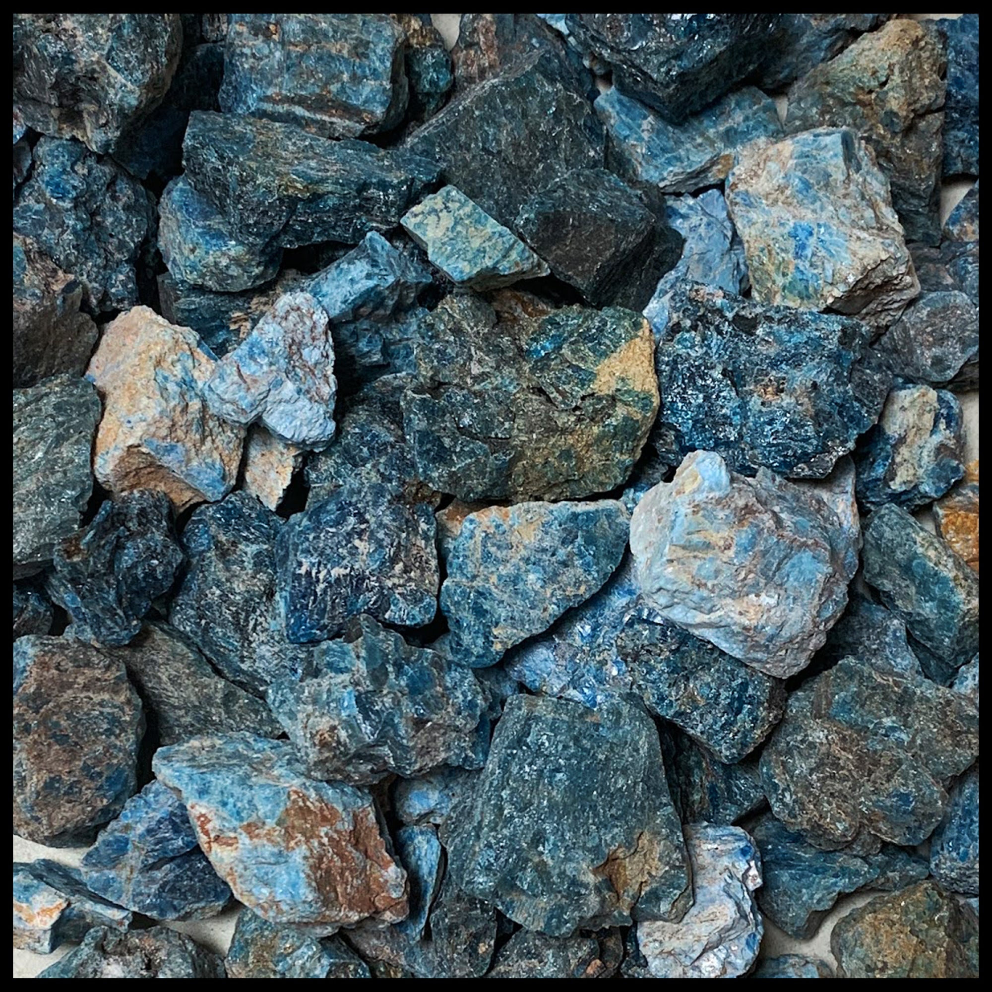 Perles Apatite Bleue en pierre naturelle 6/8/10 mm Perles Apatite Bleue en pierre naturelle 6/8/10 mm